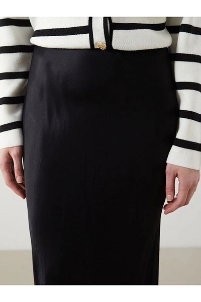 LC Waikiki Fusta de damă LCW Modest Black Standard Fit din satin