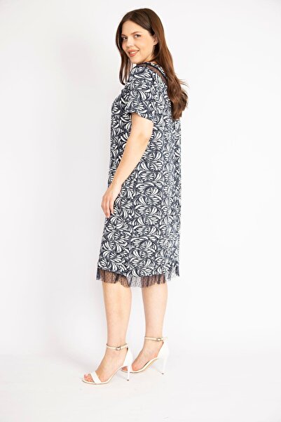 Şans Жіноча темно-синя сукня великого розміру з коміром та спідницею з тюлевими деталями, еластичний комір 65n36285