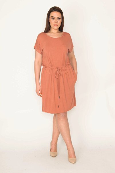 Şans Γυναικείο φόρεμα μαύρης μέσης μεγάλου μεγέθους με κορδόνι με χαμηλό μανίκι 65n32612