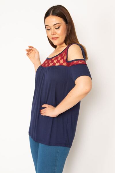Şans Жіноча блуза великого розміру, темно-синя, з мереживними деталями та відкритими плечима 65n33235