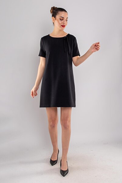 AYHAN 61898 Bisiklet Yaka Taşlı Fiyonk Detay Mini Örme Elbise