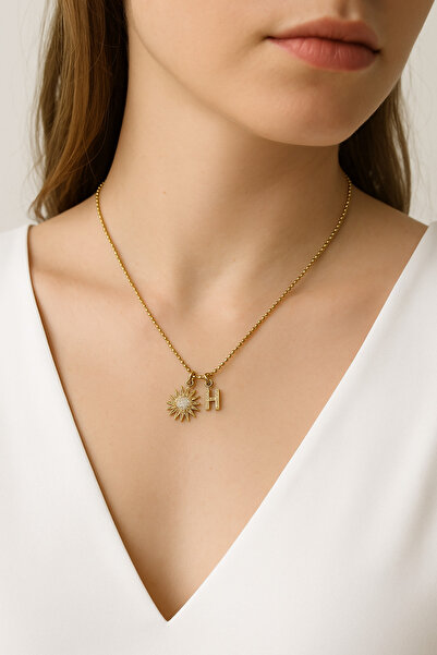 Narflake Zirkon Taş İşlemeli Güneş ve Harfli Altın Kaplama Çelik Kadın Kolye ...