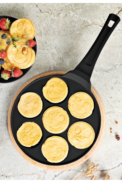 Berlinger Haus Tigaie pentru clătite emoji cu 7 găuri, 26 cm BH/7791