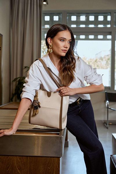 Lucky Bees Hand- und Umhängetasche für Damen – bequemes Design