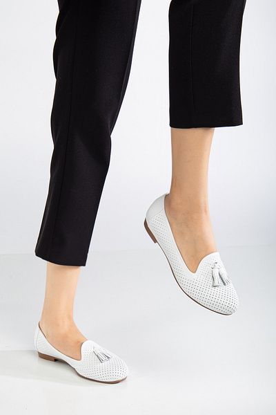 ANALİN SHOES Balerini de damă din piele naturală albă cu imprimeu și ciucuri