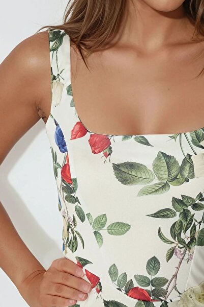 Hiccup Square Neckline and Floral Print Bodycon Mini Dress