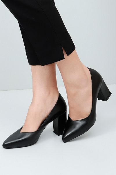 GÖNDERİ(R) Women / Girls Black Pointed Toe High Thick Heels Genuine Leather Shoes