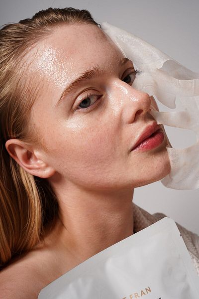 SaintFran Luminous Hydrating Mask |   Paper Mask Set of 5 |   Intense Moisture |   Soothing Effect |   5X25 Grams
