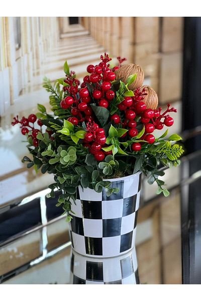 TASARIMHMODA Red Checkered Cocked Vase
