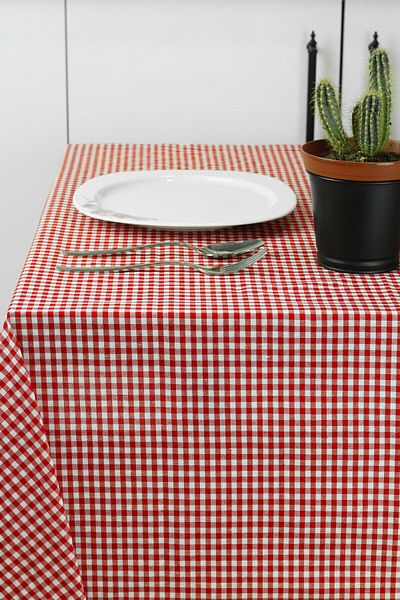 MODA Small Checked Red Color Picnic Cover, Table Cover, Table Cloth 140X170 cm