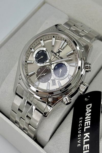 Daniel Klein Stainless Steel Band Functions Active Men Wristwatch 3Atm Waterproof