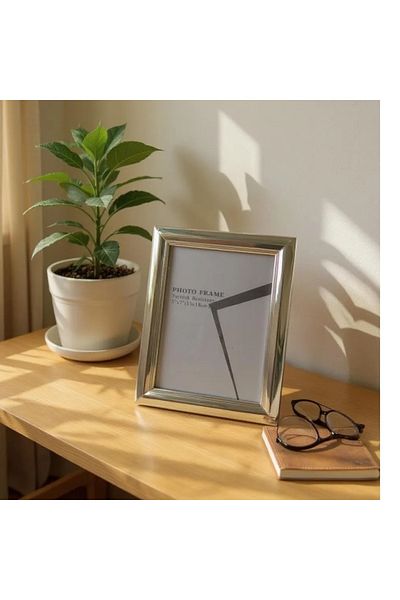 Yenigeldi Silver Color Frame (13-18cm), Smooth and Shiny. Velvet Back.