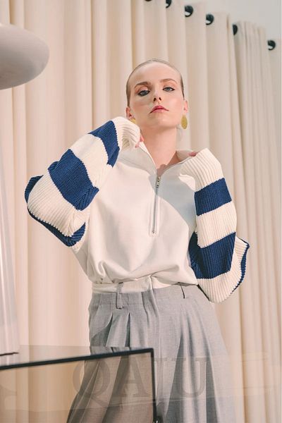 Qaju Sleeve Detailed Sweater