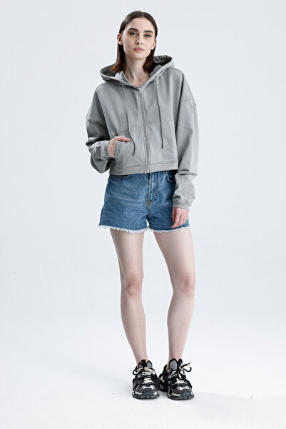 Sofist İstanbul Gri Essentials Fit Kadın Zip Hoodie %100 Pamuk Kapüşonlu Düşük Omuzlu Fermuarlı Kanguru Cepli