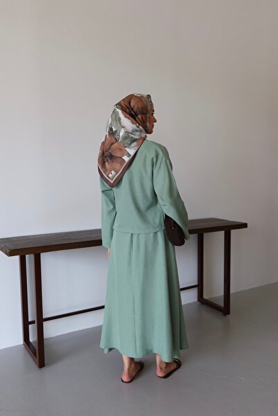 MOONSC Etekli̇ Ki̇mi̇no Tesettür Set