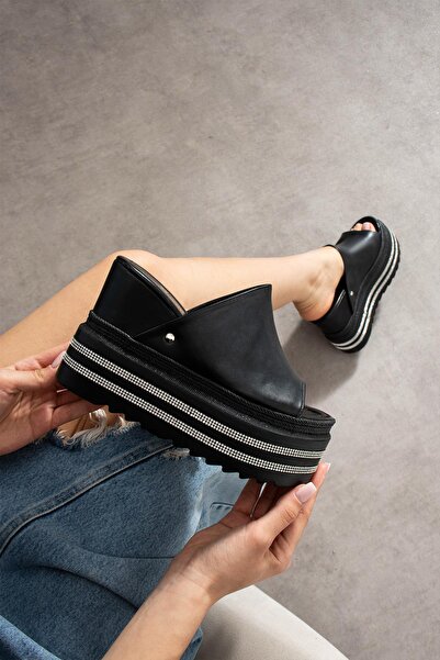 Modanizm Ruin Dolgu Topuklu Siyah Taşlı Terlik