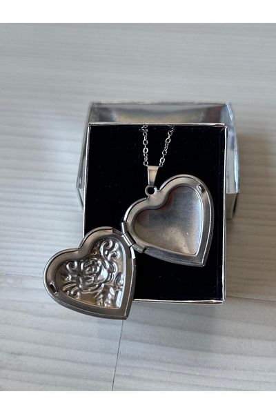 İYİ MODA Rose Patterned Inside Opening Necklace |   Heart Necklace with Picture Cover |   Gift Necklace for Lover