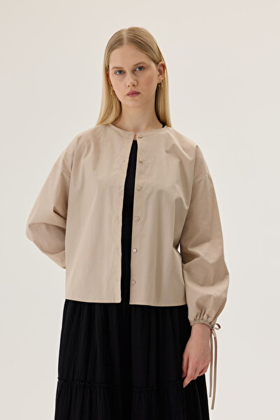 Beju be Kolu kurdele detaylı gömlek