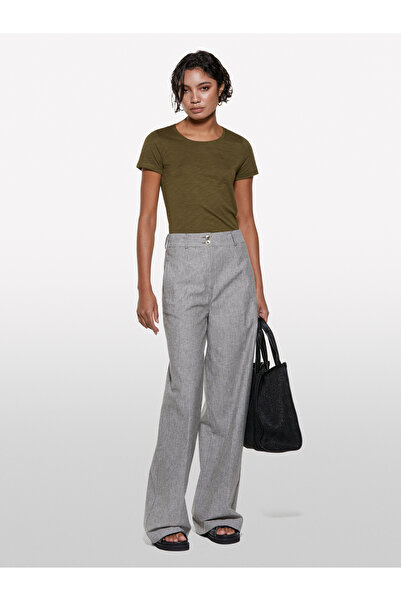 Sisley Γυναικείο μπλουζάκι με λαιμόκοψη από βαμβακερό μείγμα σε σκούρο χακί χρώμα