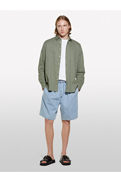 Sisley Ανδρικό μπλουζάκι με λεπτομέρεια λογότυπου από 100% βαμβάκι με λαιμόκοψη και κανονική εφαρμογή