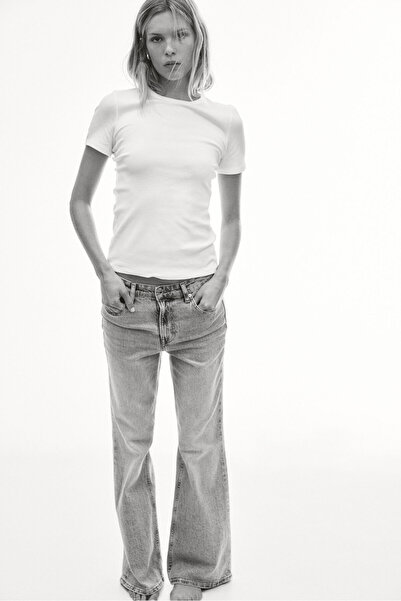 H&M Bedene Oturan Tişört