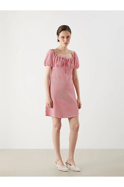 LC Waikiki Μίνι φόρεμα LCW Vision με κόκκινο δεμένο γιακά Gingham