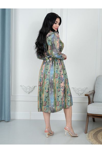 Nice Model Vintage Floral Print V-Neck Midi Dress - Long Sleeve Spring Garden Party Wear