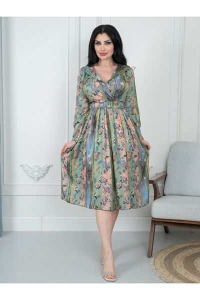 Nice Model Vintage Floral Print V-Neck Midi Dress - Long Sleeve Spring Garden Party Wear