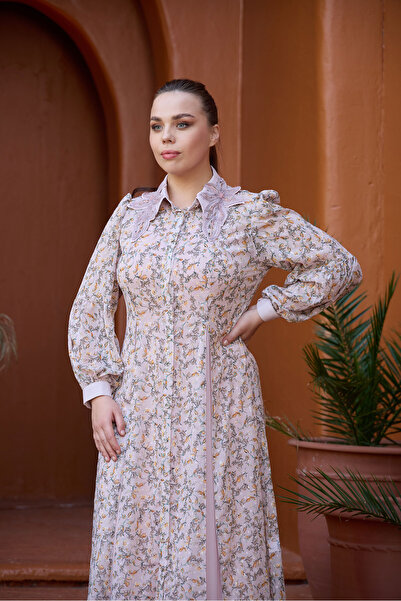 QUİZAS Quizas Collar Applique and Beadwork Pleated Shirt Dress