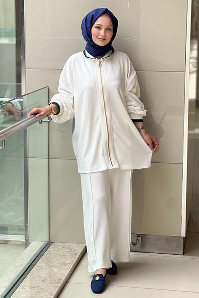 Ghisa Cap Pants Suit with Poplin Detail on the Back