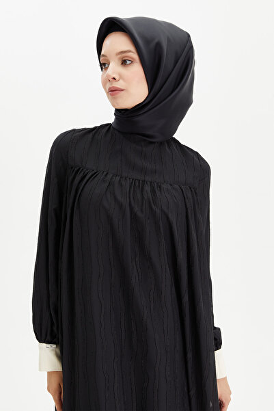 Setrms Dokulu Elbise