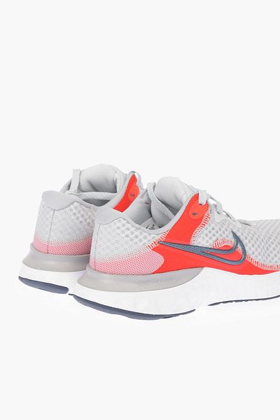 Nike Fabric Run 2 Sneakers
