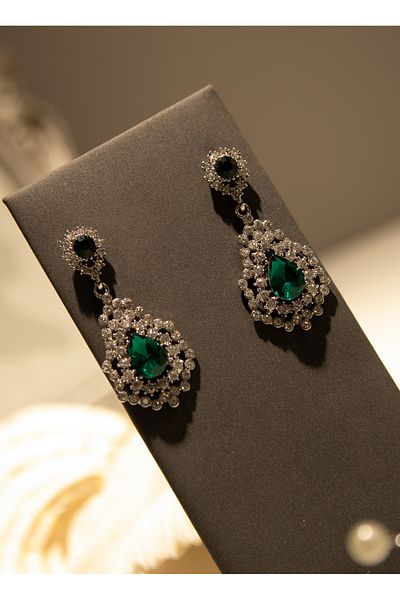 CHARM Statement earrings with emerald green stone and crystals
