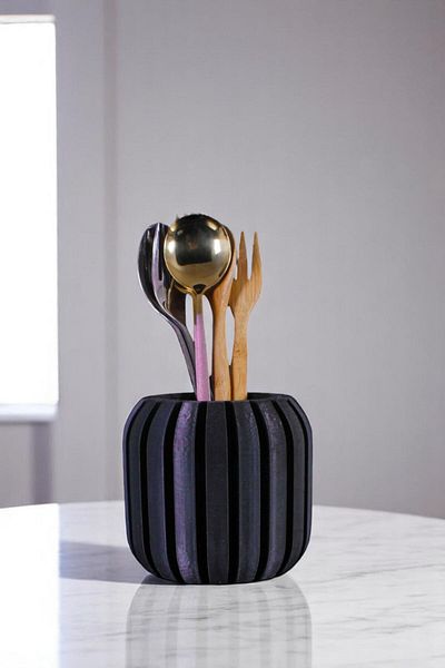 Evene Suport pentru tacâmuri de blat Suport decorativ pentru tacâmuri vertical Cilindru Suport pentru tacâmuri Culoare neagră Model 79