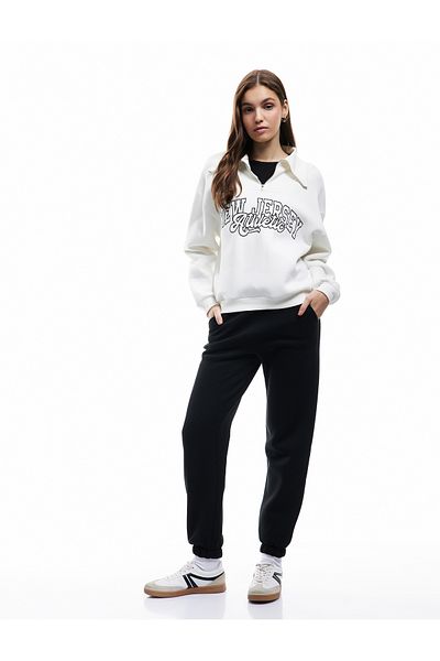 Koton Φούτερ Jogger με ανοιχτόχρωμη τσέπη και άνετη εφαρμογή με κορδόνια στη μέση