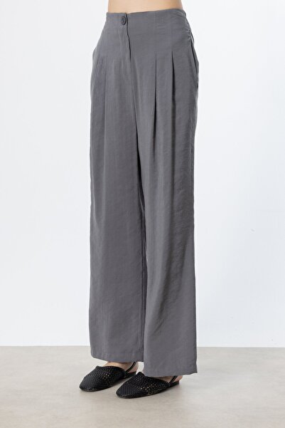 ON Pleated Wide Leg Trousers