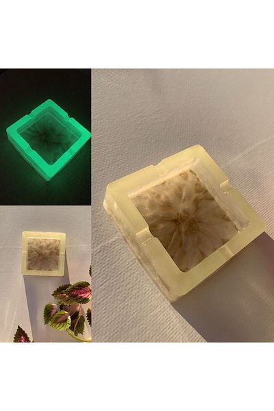 MISS GOLDEN Phosphorescent Neon Green Pearlescent and Gold Decorated Square Shape Ashtray Handmade Epoxy Gift