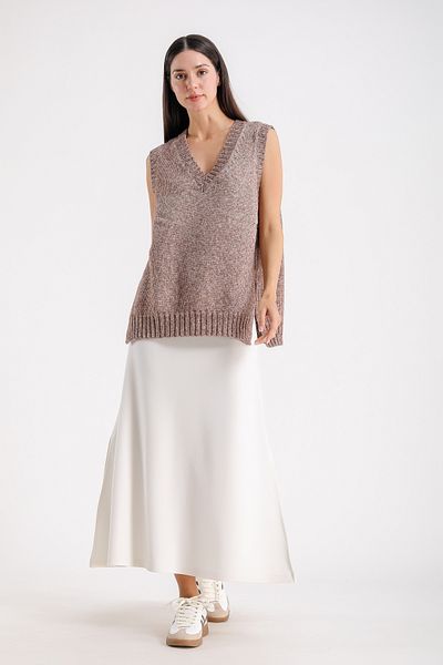 Barbara Baileys V-Neck Side Slit Sweater