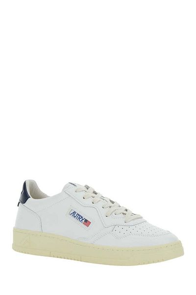 AUTRY 'Medalist Low' White Sneakers With Navy Blue Heel Tab In Leather Man