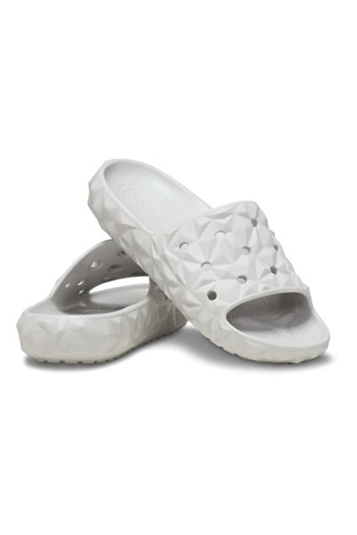 Crocs Classic Geometric Slide v2 Slippers - Atmosphere
