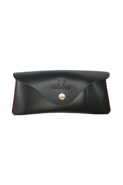 Natty Pell Toc de ochelari soare sau vedere, cu magnet din piele naturala, Negru cu ata rosie