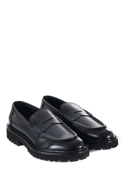 Doucal's Doucal's Moccasins
