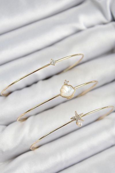 Clariss Brass Zircon Stone Oyster and Starfish Model Gold Color Vip 3-Piece Women's Bracelet