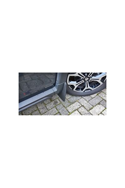 ideal STORE Set Aparatori Noroi idealSTORE pentru Dacia Duster II 2018->, parte Montare Fata, Calitate OE