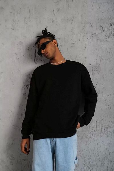 Silerra    Men's Plain Crew Neck Sweat - Black