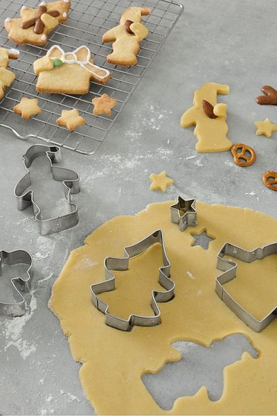 Tchibo 5 Pcs Hugging Cookies Cutter, Silver
