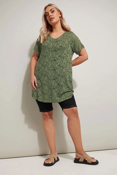 Stil Diva Plus Size V-Neck Sleeveless Unlined Lace T-Shirt 304091