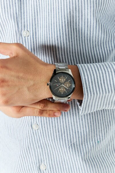 Tommy Hilfiger Men 1710534 Chronograph Quartz Watches 44 mm, Silver/Black