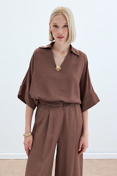 Sateen Casual Blouse with Accessories - Brown
