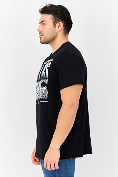 Funko Men Crew Neck Short Sleeve Graphic T-shirt, Black